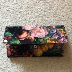 Floral pattern wallet